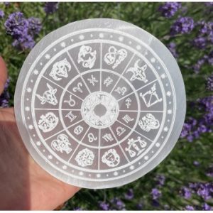 Selenit plade med Stjernetegn - krystaller og sten div. - GodKarmaShop