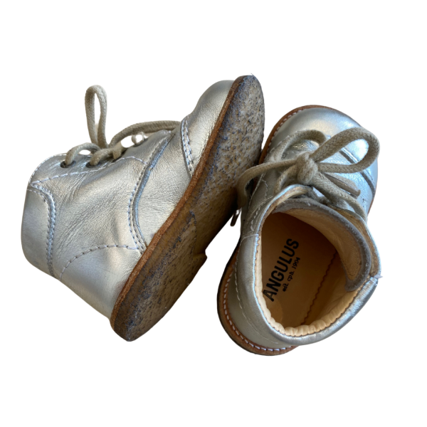 Angulus – Sko, str. 19