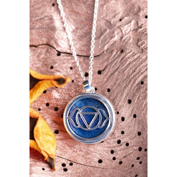 Pande chakra vedhæng med lapis lazuli og kæde - Halskæder - GodKarmaShop