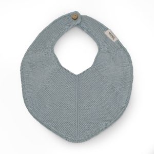 Saga Copenhagen – Strikket hagesmæk, Fjola – Light Blue