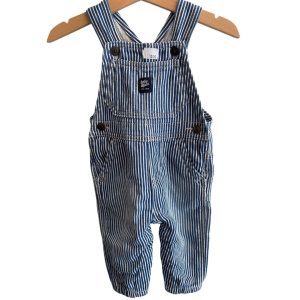 OshKosh Baby B’gosh – Overalls, striber str. 68
