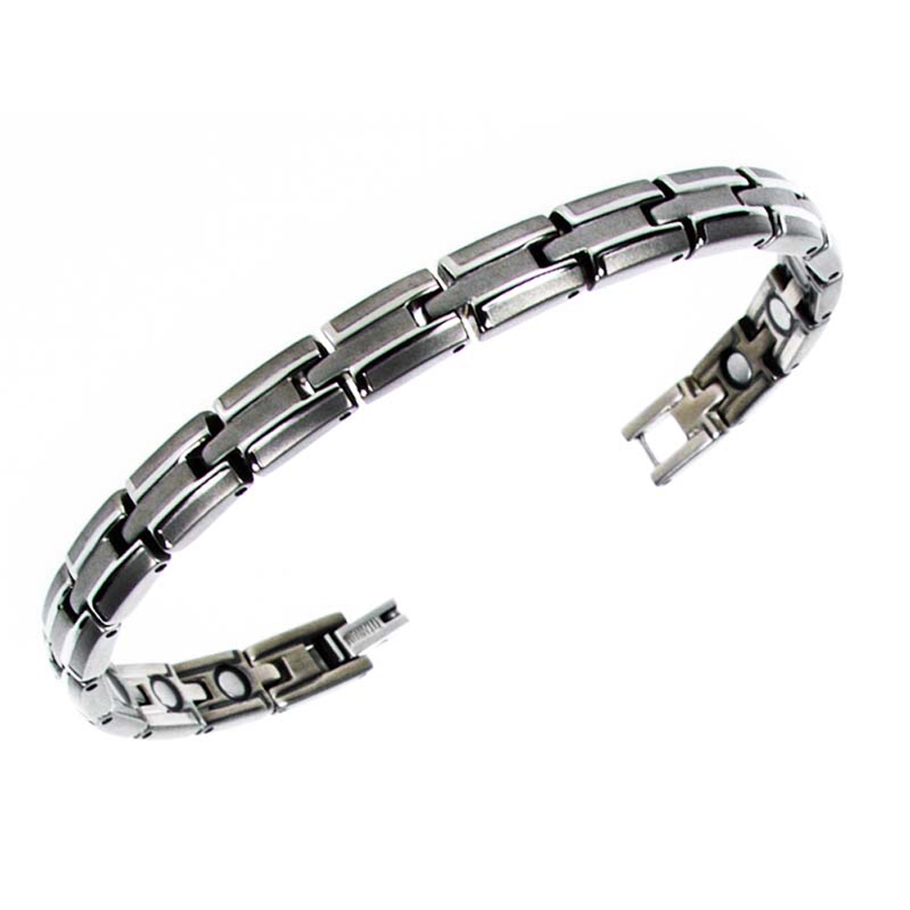 Magnetarmbånd (titanium) Fremtids ro